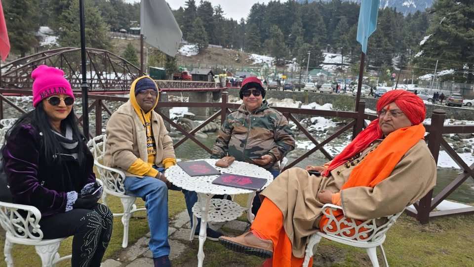 Enjoying the Majestic Valleys of Kashmir with Every Moment